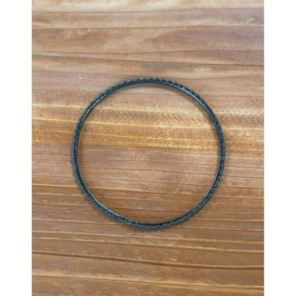 Sterling Silver Bangle With Textured Modernist Design - Picture 5 of 5